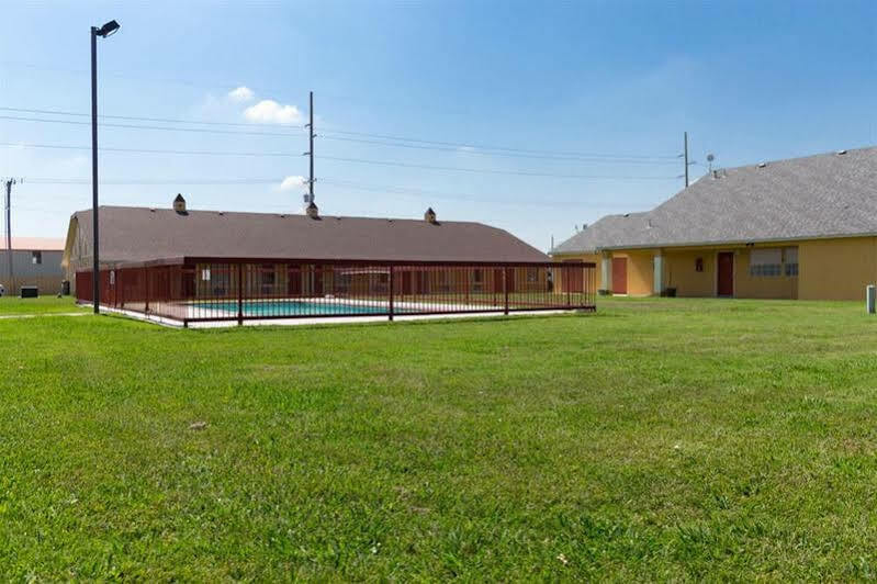 Econo Lodge Pryor Creek Eksteriør billede